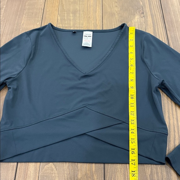 Gymshark Crossover Long Sleeve Crop Top - Picture 4 of 7